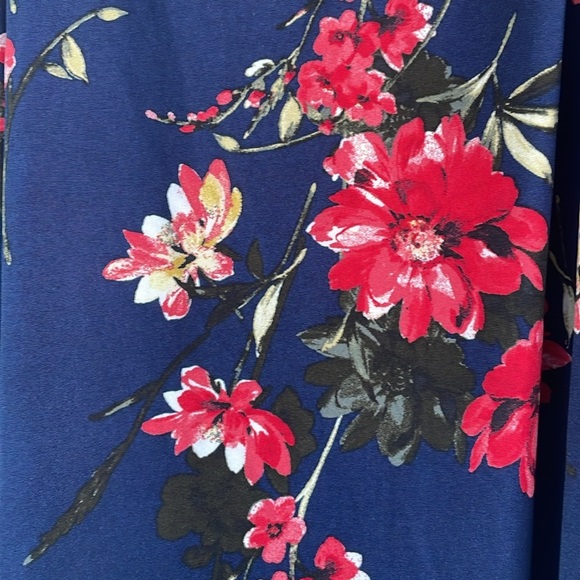 Papermoon Women’s Navy Floral Tank Top 1X - Picture 4 of 9